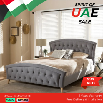 Florence Curved - Panel Tufted Bed